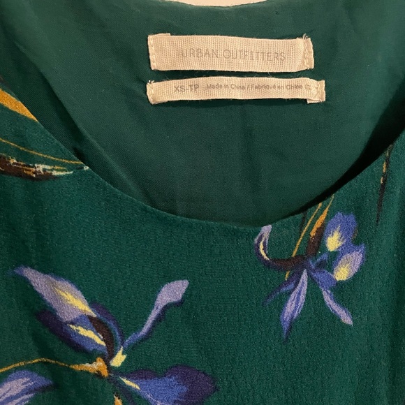 Urban Outfitters Puff sleeve dress - Picture 3 of 3